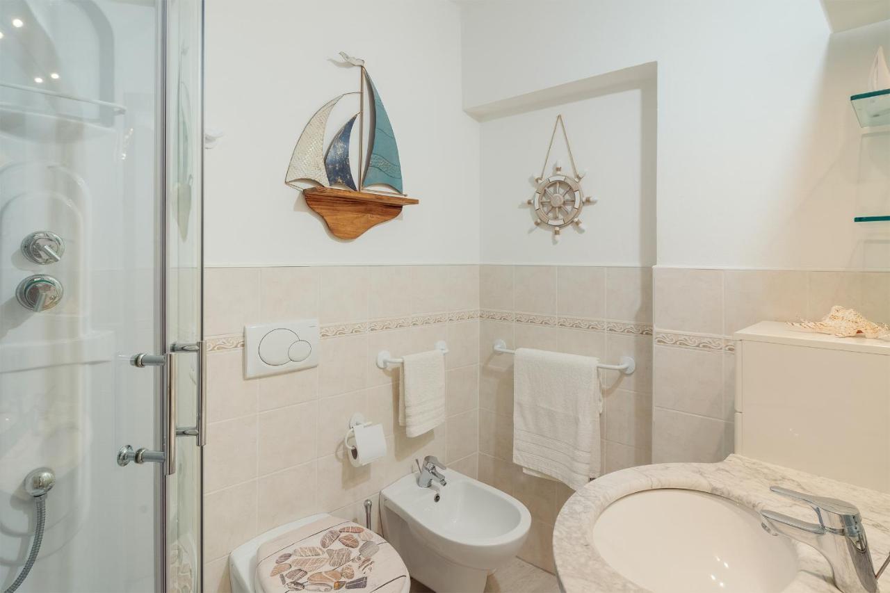 Sanremo Amazing Apartment With Private Parking Екстер'єр фото